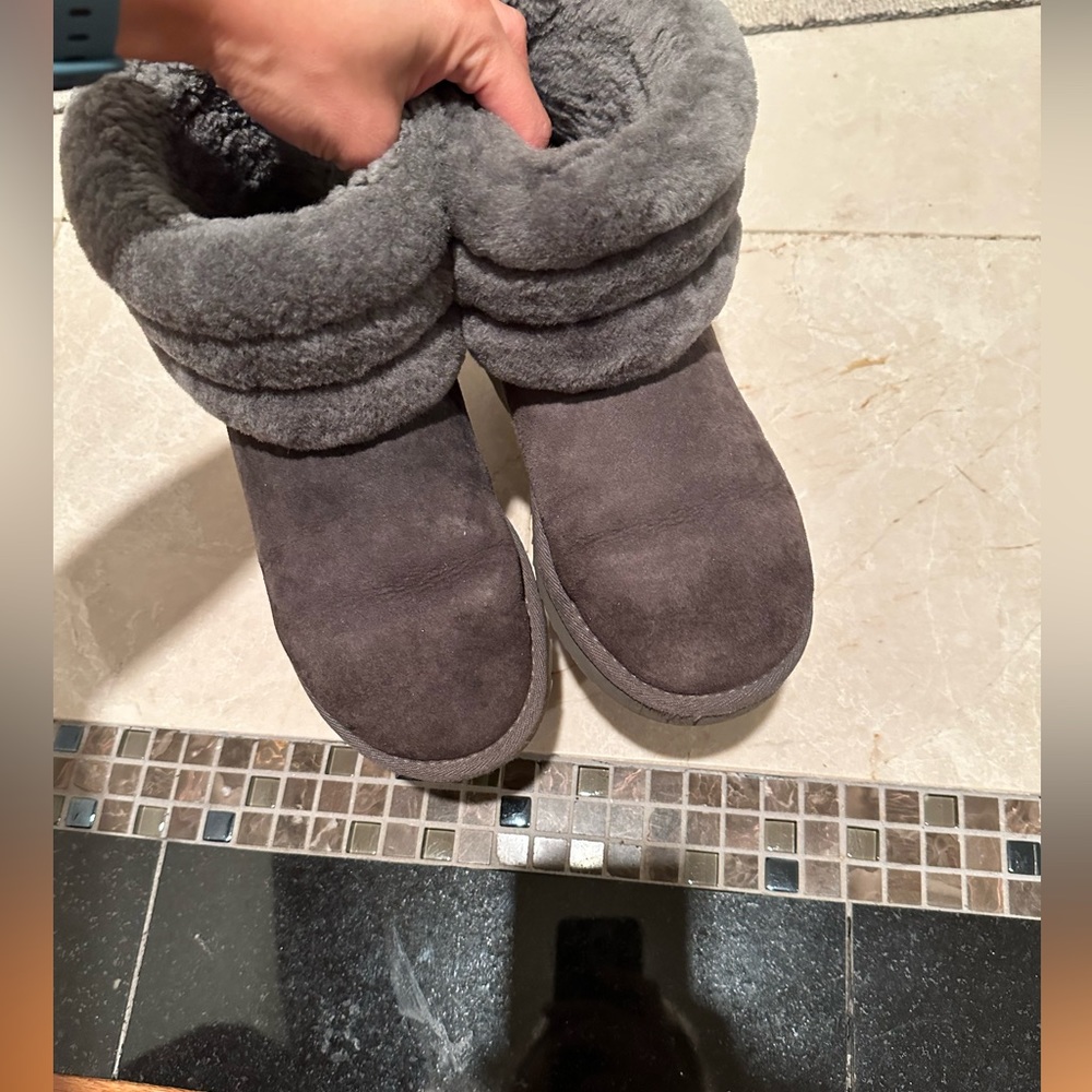UGG grey boots 7.5-8